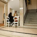 Alecrim Ao Chiado Guest house Lisbon