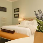 Guest house Alecrim Ao Chiado