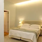 Guest house Alecrim Ao Chiado 4*