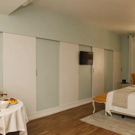 Alecrim Ao Chiado Гостьовий будинок 4*