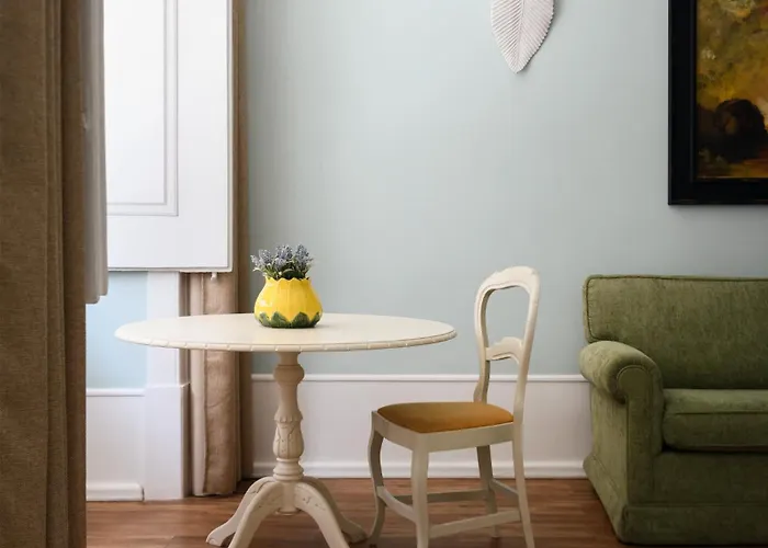 Alecrim Ao Chiado Guest house 4*