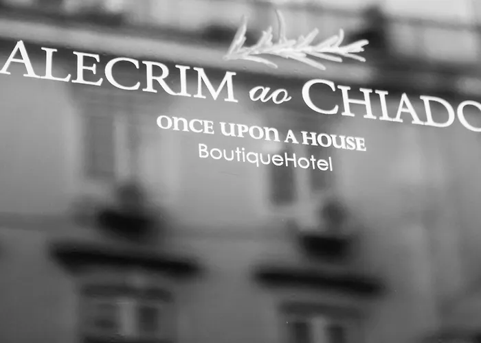 Alecrim Ao Chiado Guest house 4*