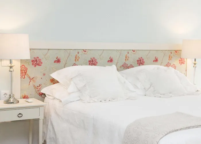 Guest house Alecrim Ao Chiado 4*