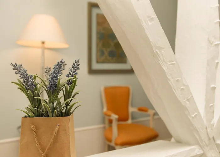 Pensión Alecrim Ao Chiado 4*